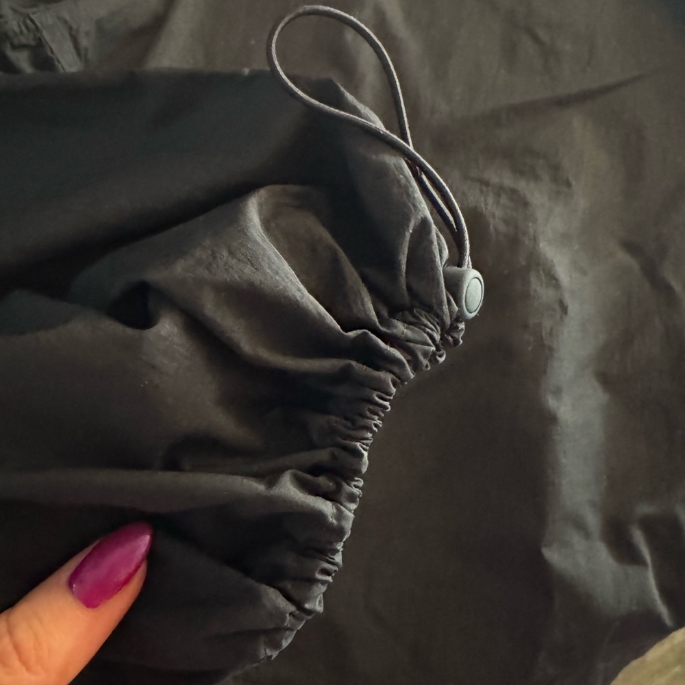 ✨NWT Lululemon Cropped Scuba Anorak Pullover - Black Sz 4✨ - Picture 10 of 10